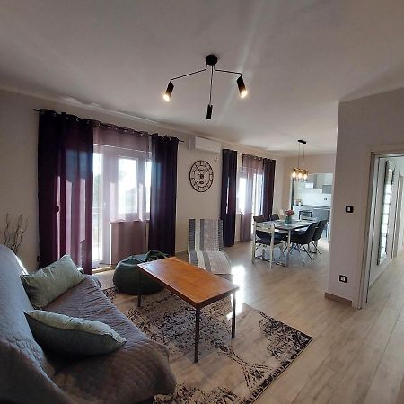 Family Apartment Cathy Galižana Екстериор снимка