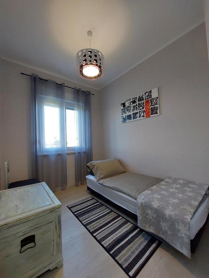 Family Apartment Cathy Galižana Екстериор снимка