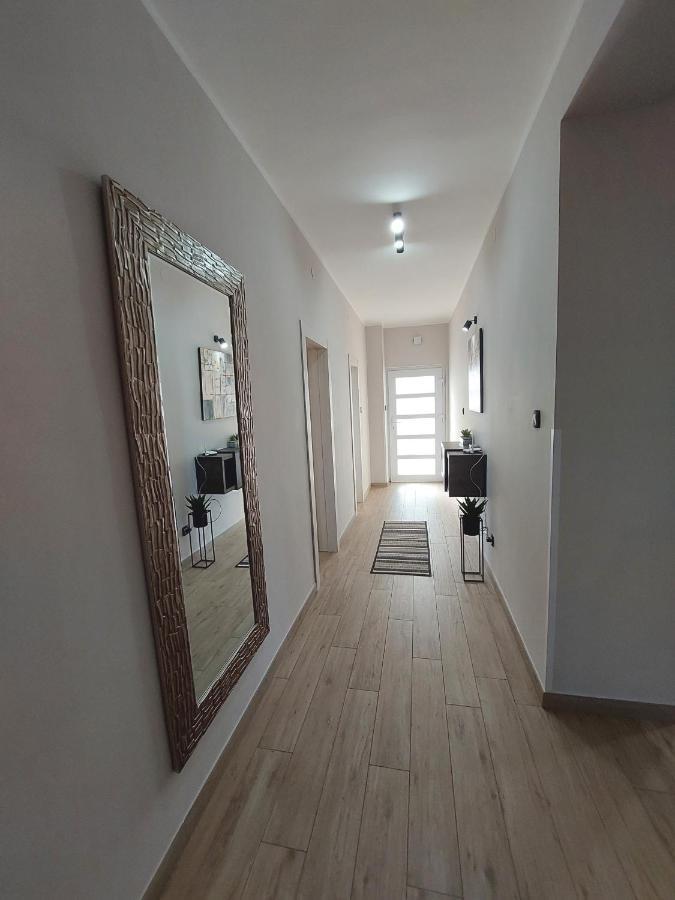 Family Apartment Cathy Galižana Екстериор снимка