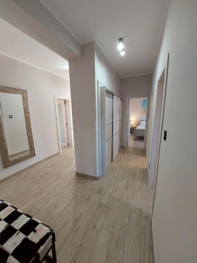 Family Apartment Cathy Galižana Екстериор снимка