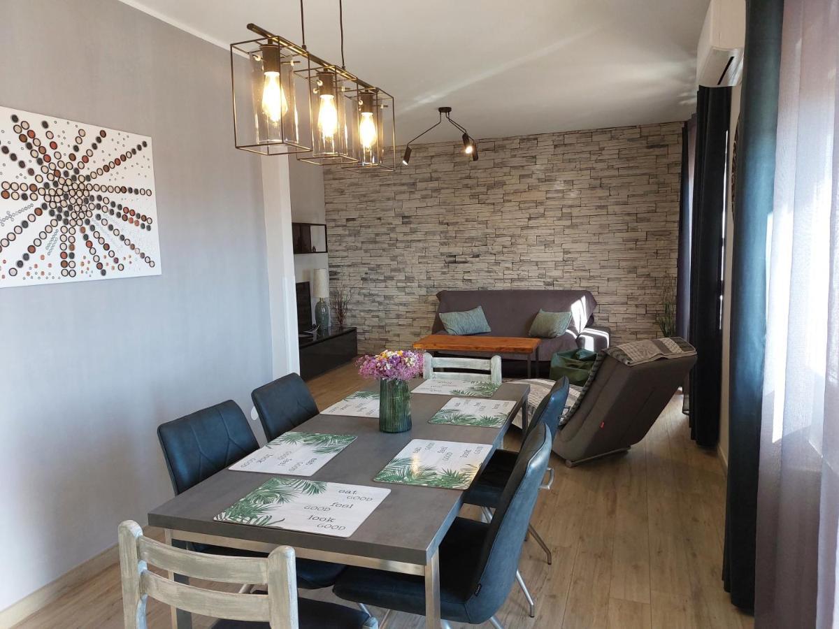 Family Apartment Cathy Galižana Екстериор снимка