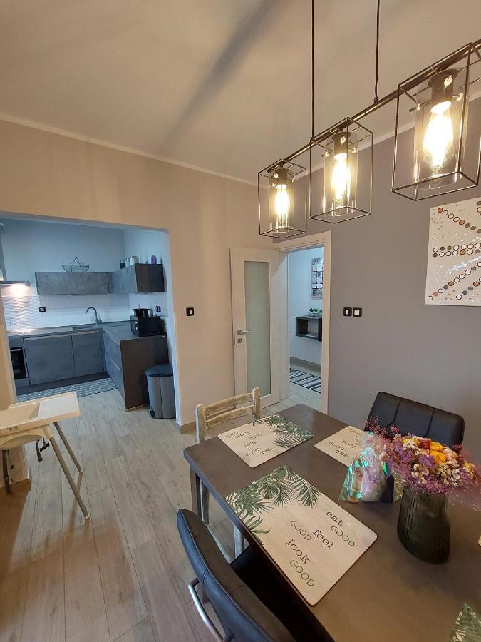 Family Apartment Cathy Galižana Екстериор снимка