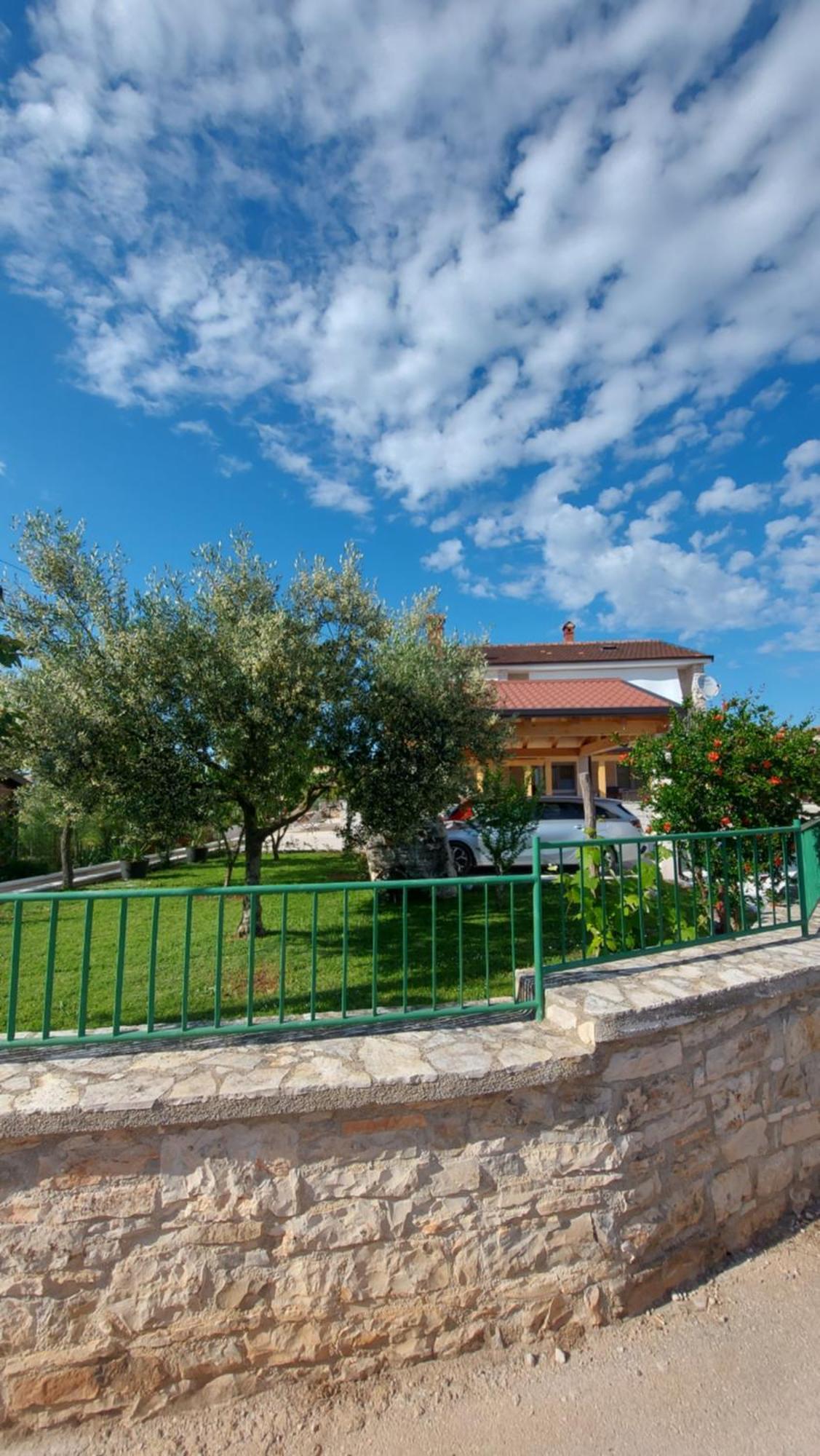 Family Apartment Cathy Galižana Екстериор снимка